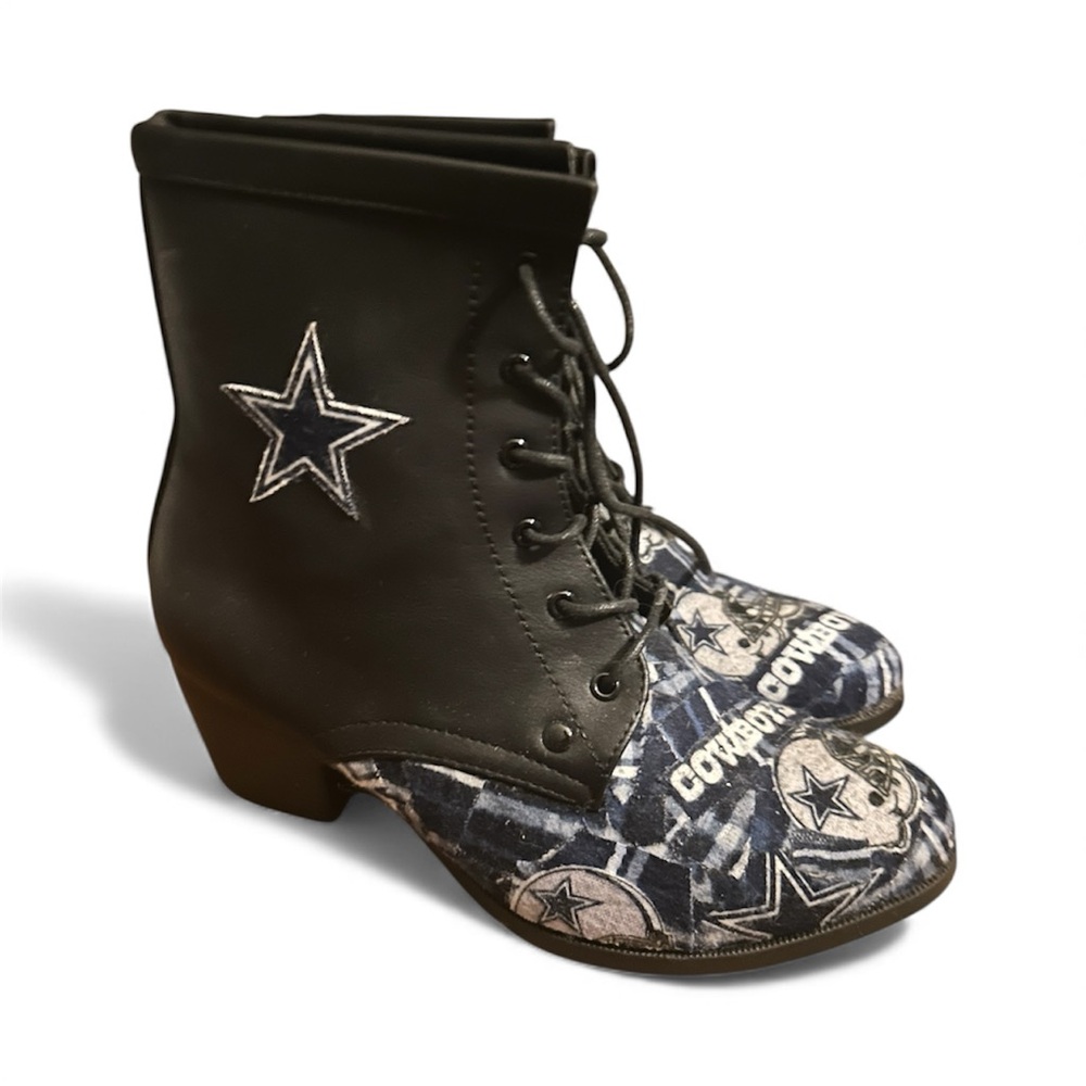 NFL Women's Black and Navy Lace-Up Boots